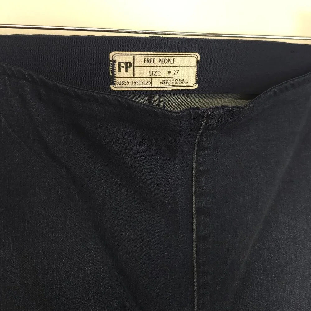 Free People x We The Free Penny Pull-On Flare Jeans Size 27